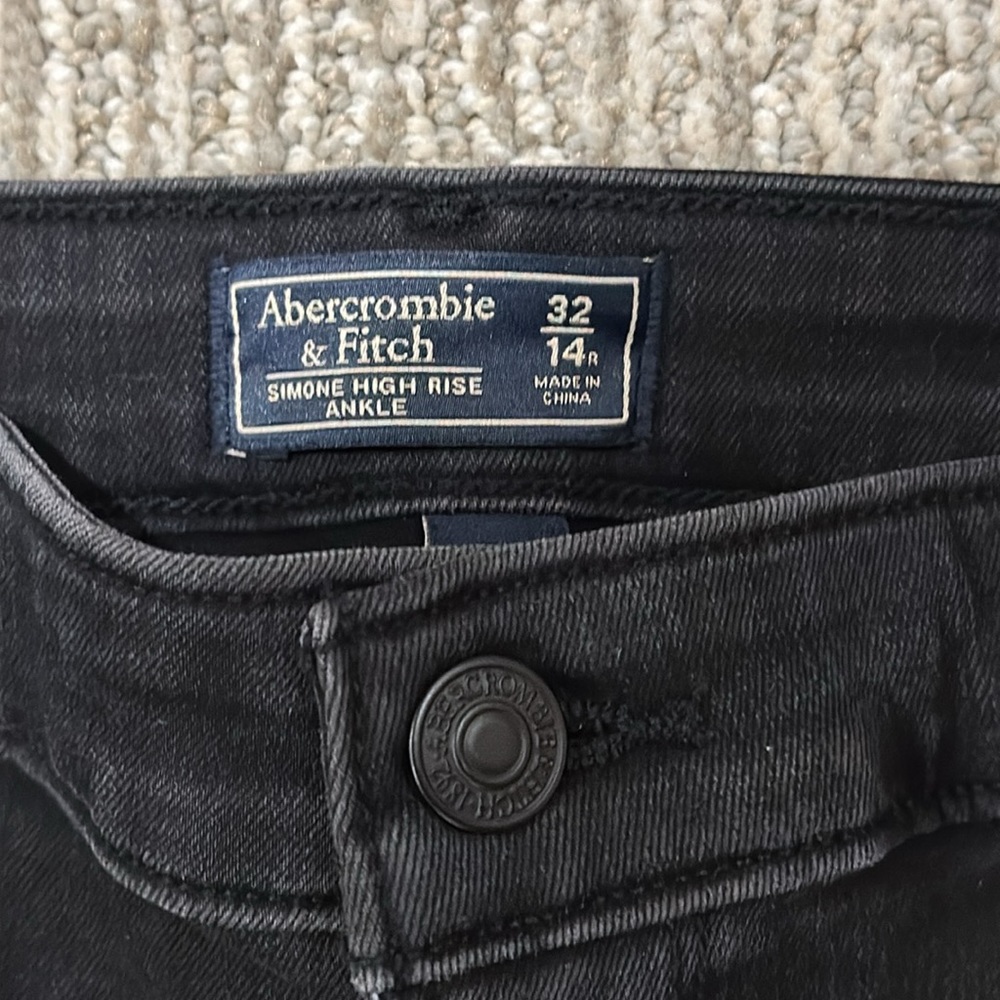 Simone High Rise Ankle Jeans - Picture 2 of 3